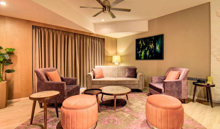 hotel room in Pune at Corinthians Pune Resort & Club
