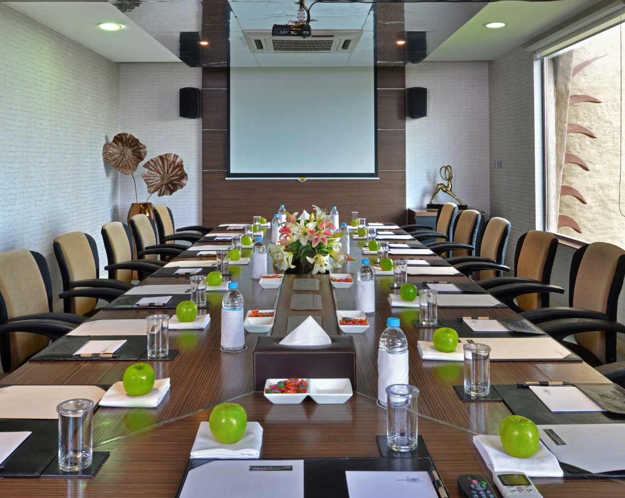 Boardroom in Pune at Corinthians Pune Resort & Club